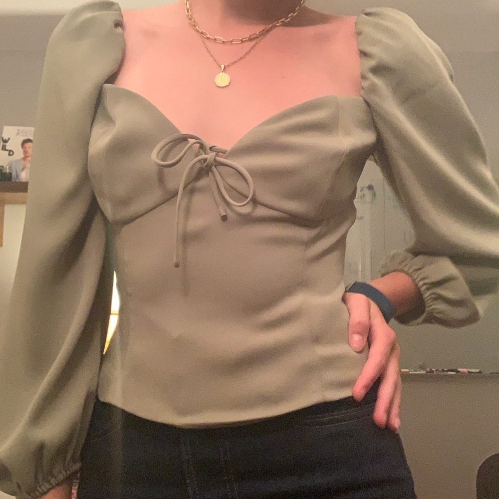 Aritzia Green Top